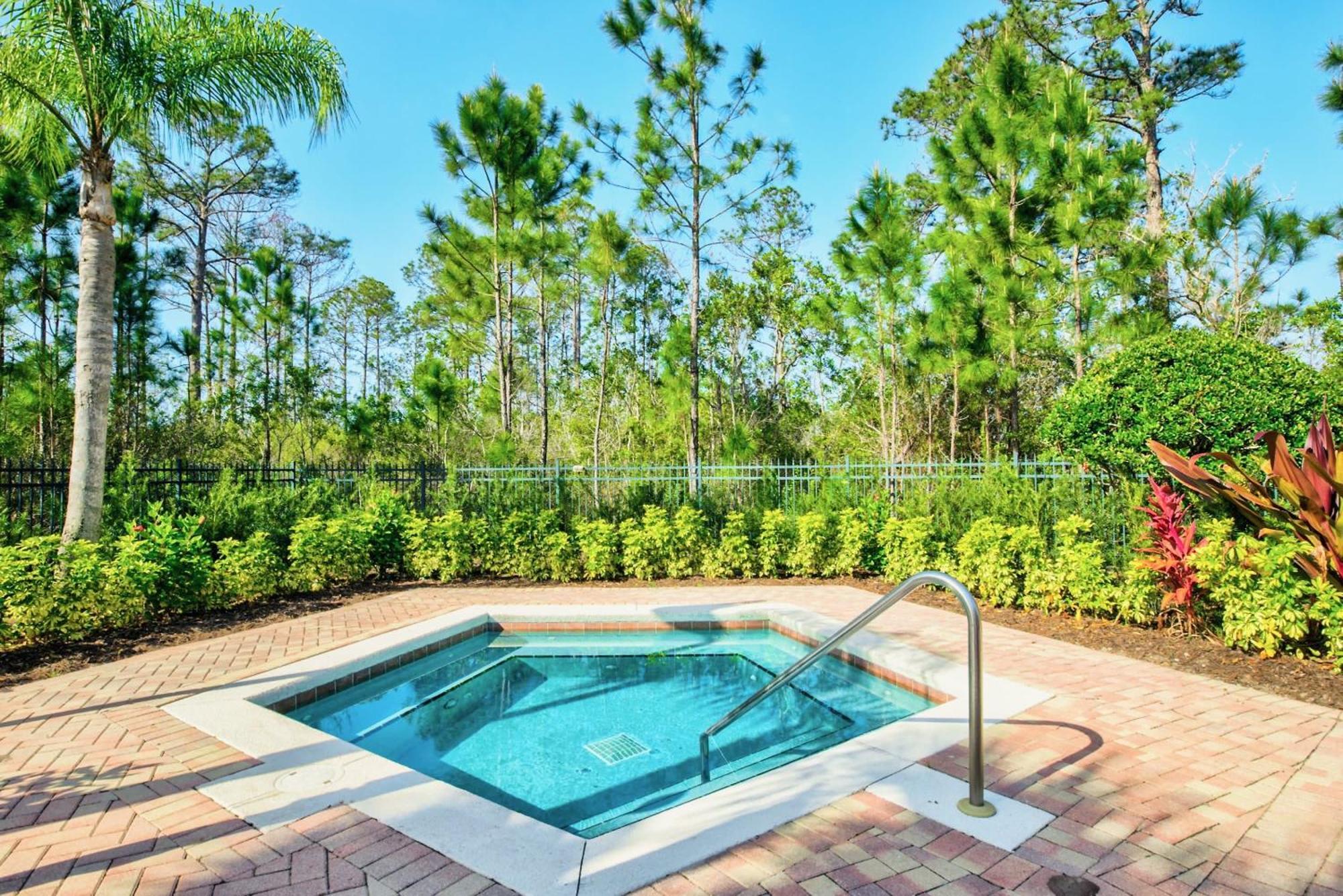 Cozy 2Br Condo - Private Balcony - Near Disney 올랜도 외부 사진