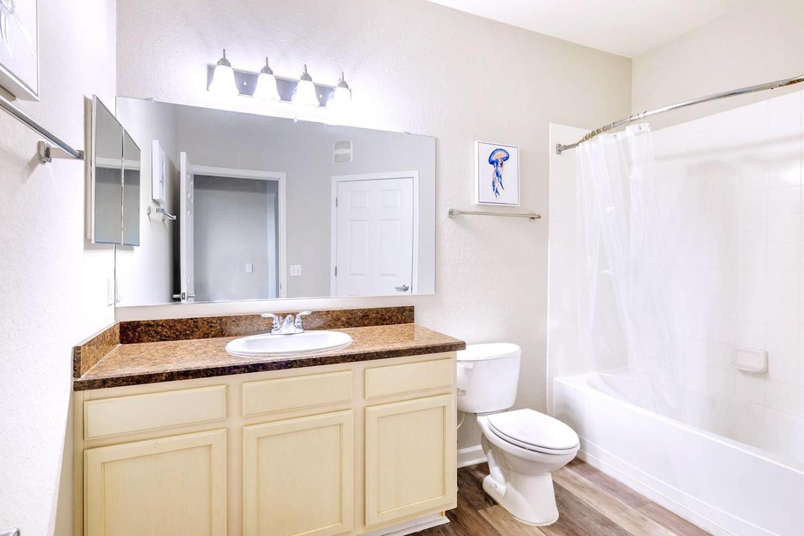 Cozy 2Br Condo - Private Balcony - Near Disney 올랜도 외부 사진