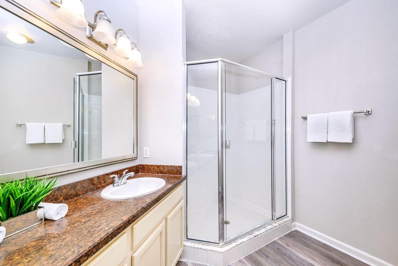 Cozy 2Br Condo - Private Balcony - Near Disney 올랜도 외부 사진